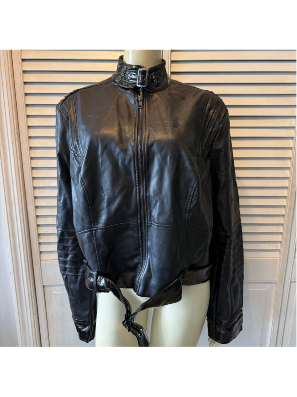 Hot Topic DC The Batman Selina Kyle Faux Leather Moto Jacket Women’s Size 2 NWT